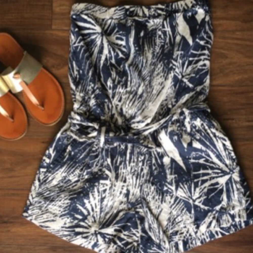 Banana Republic Factory Romper